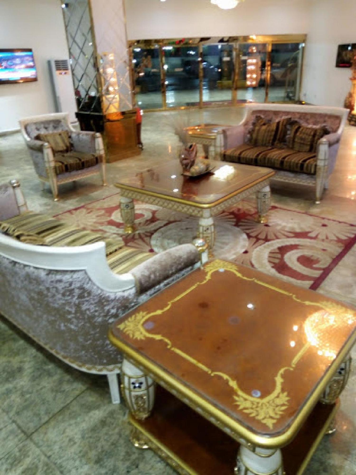 Room In Bb - Immaculate Royal International Hotel โอเวอร์รี ภายนอก รูปภาพ